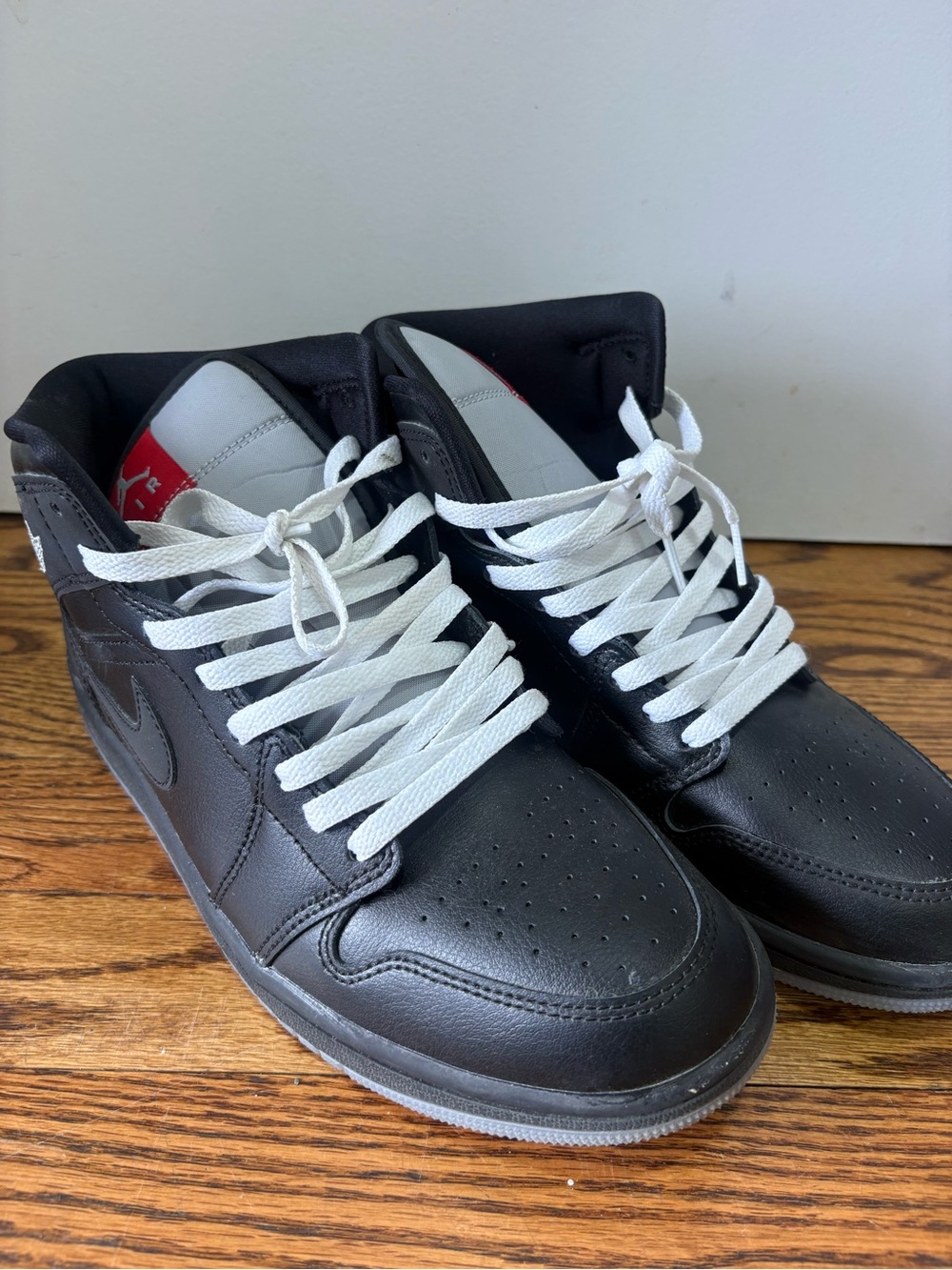 Nike Air Jordan 1 Mid SE Black Metallic Reimagined HV5177 010 Men's size 8.5
